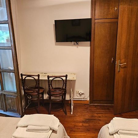 Hostal Mendaurpe Ituren Exteriör bild